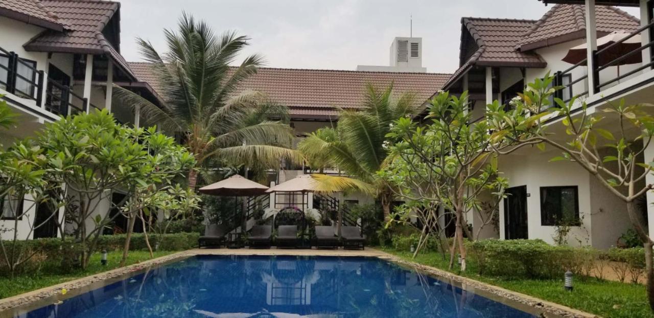 S.R Sofia Villa Hotel سيام ريب المظهر الخارجي الصورة